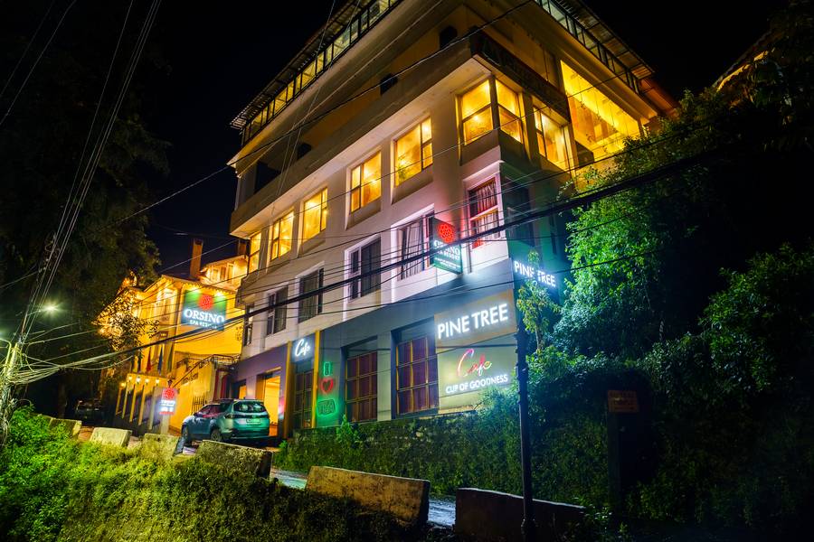 Orsino Resort Mall Road,Near Mall Road,4 star