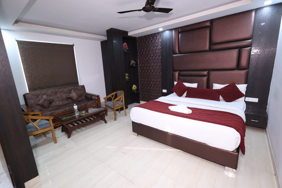 the royal inn igi mahipalpur
