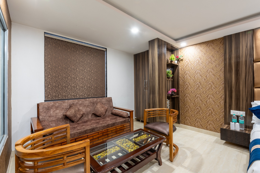 the royal inn igi mahipalpur