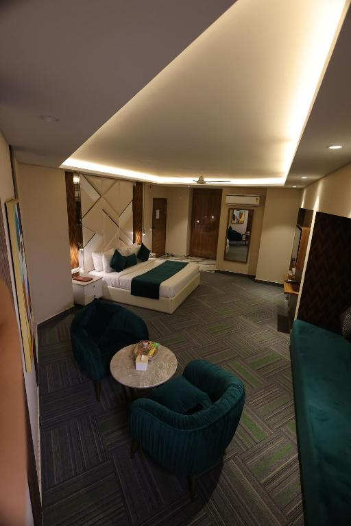 hotel ramhan palace mahipalpur