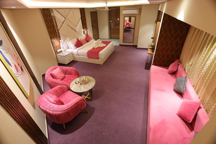 hotel ramhan palace mahipalpur