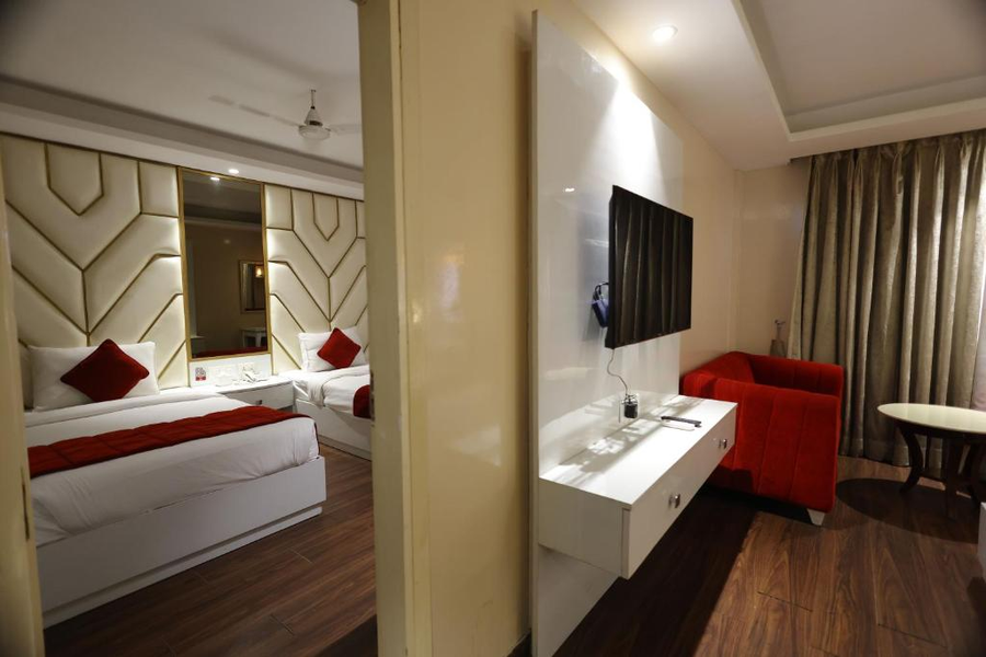 hotel ramhan palace mahipalpur