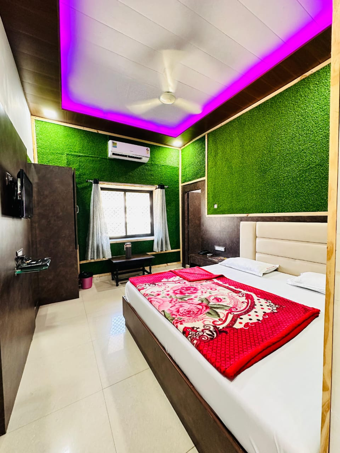 hotel mansarovar