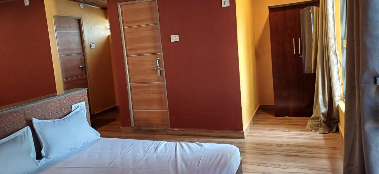 Royal Vintage Beach Stay,Gokarna Main Beach,3 star