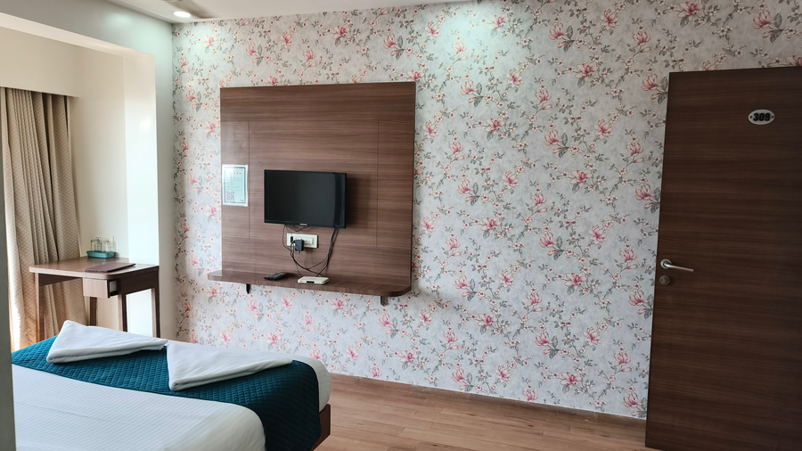 hotel mahadev residency