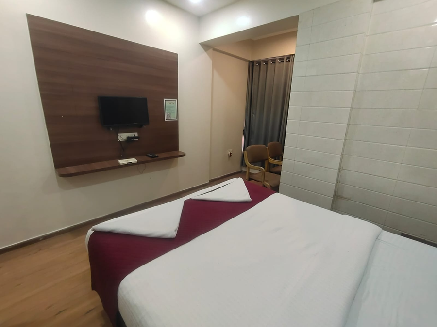 hotel mahadev residency