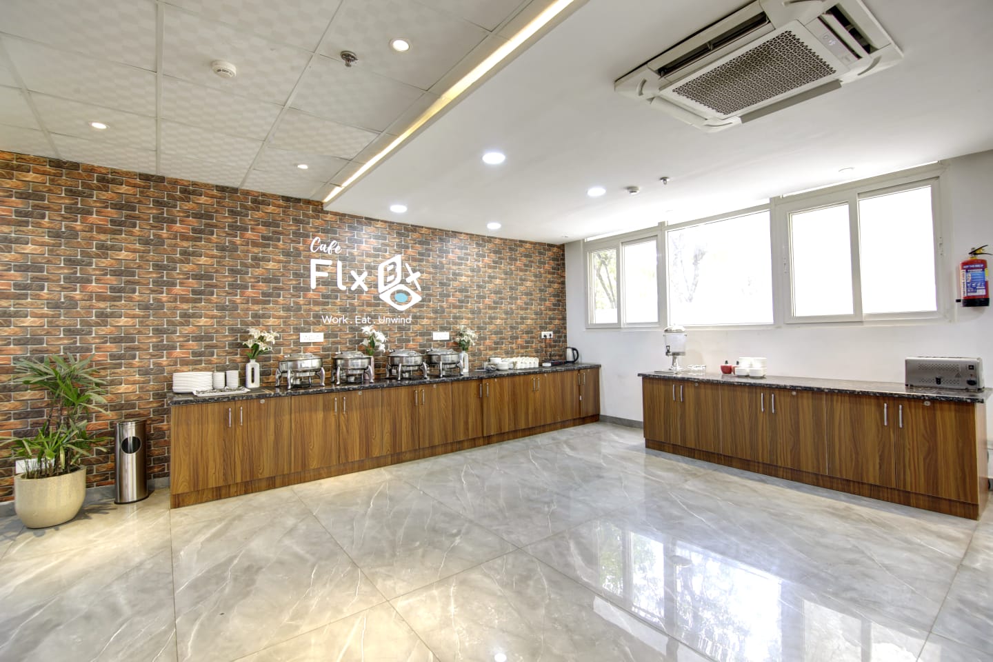 flxho cyber one hotel and banquet cyber city