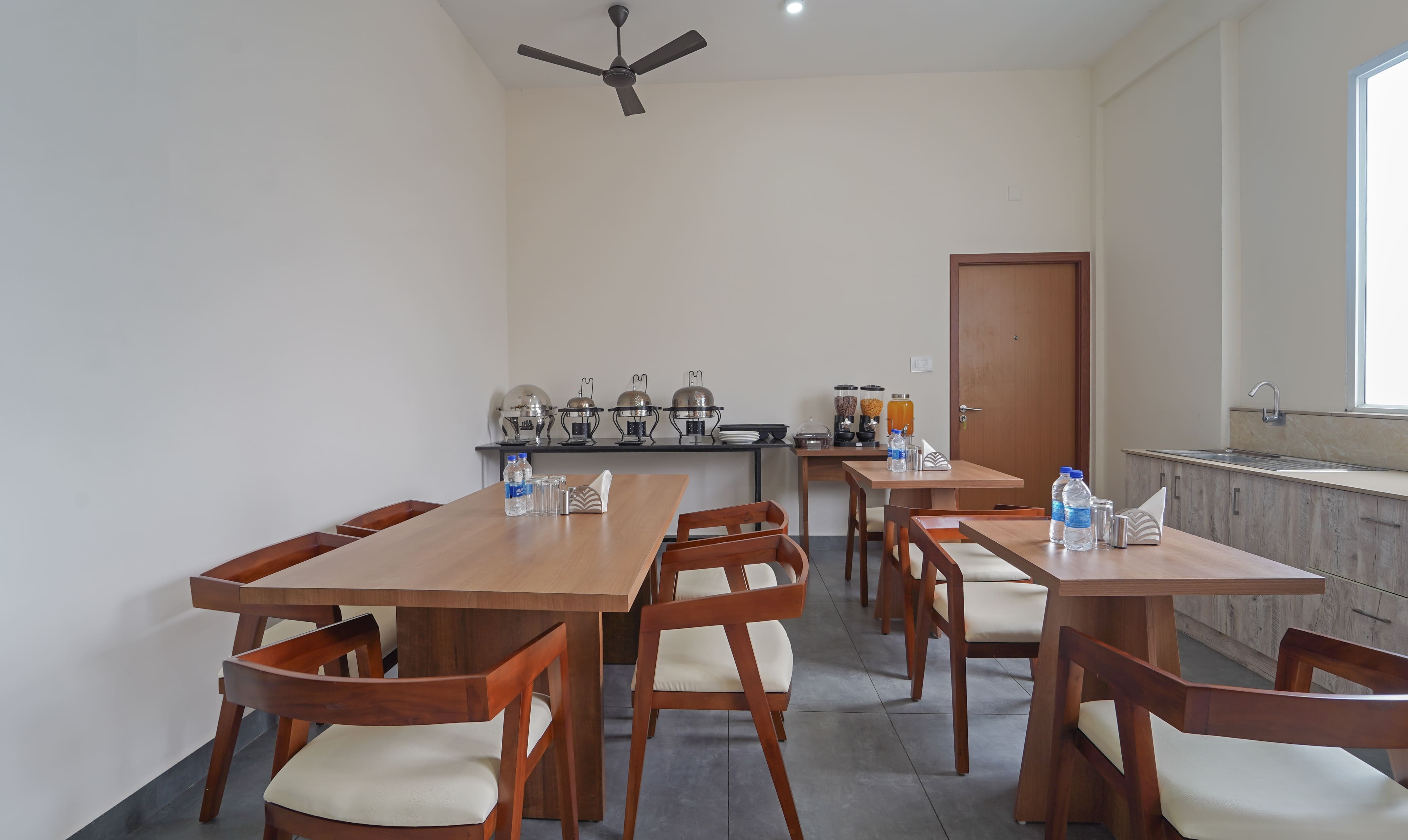 Itsy Hotels Avani Stays, Vyttila, Kochi,,3 star