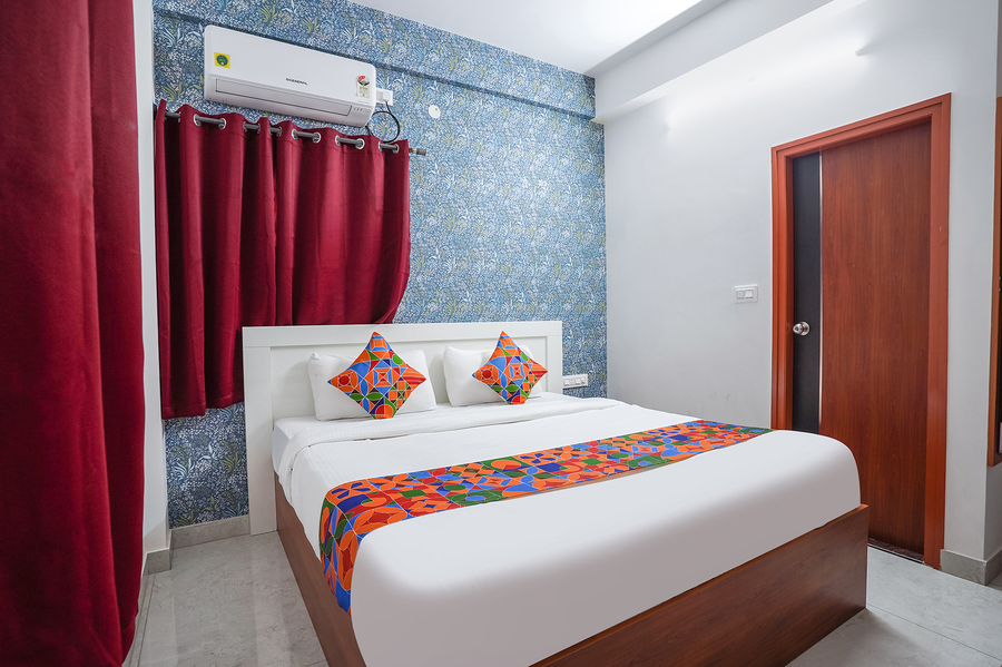 fabhotel royal platinum suites