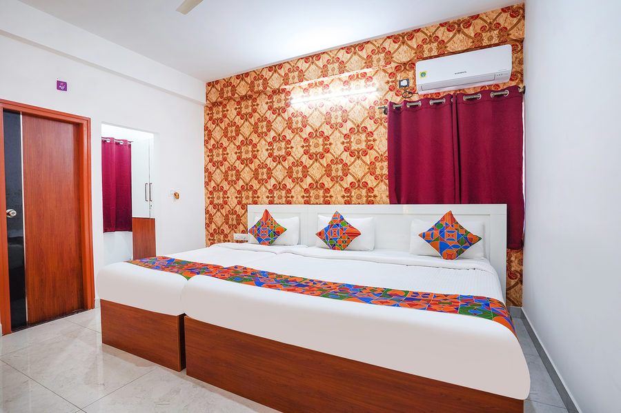 fabhotel royal platinum suites