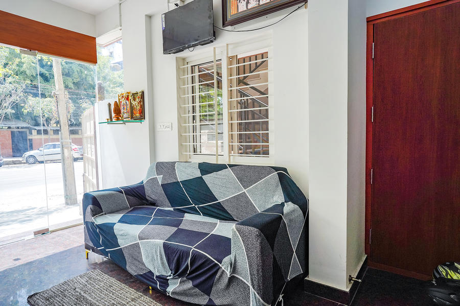fabhotel royal platinum suites