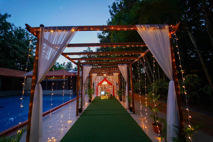 Jal Mahal Resort And Spa,Varuna,4 star