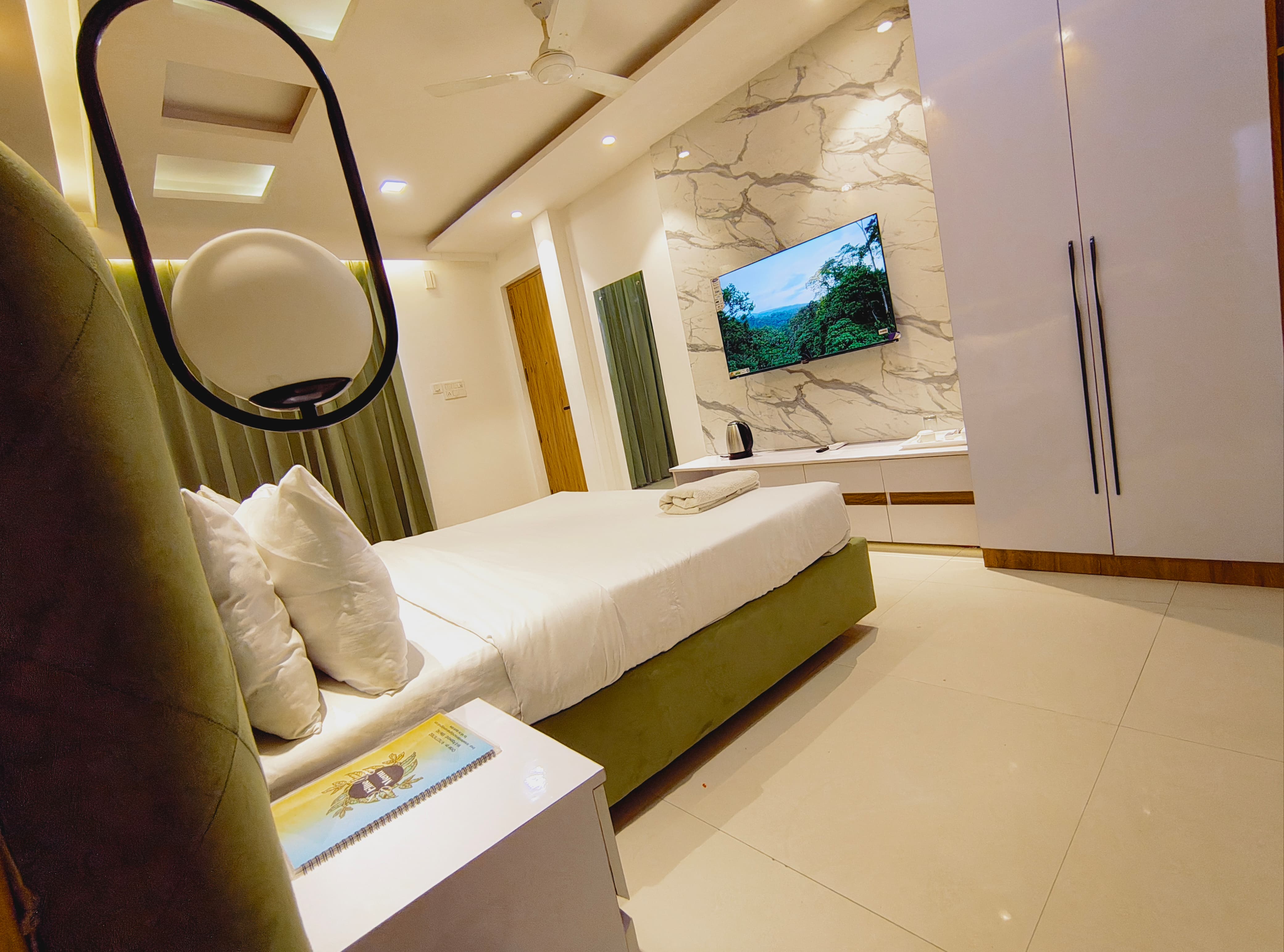 Hotel Elite Millennium City Gurgaon,Old Gurugram,3 star