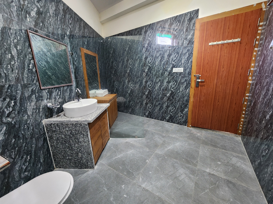 serenity hill resort near 2km fateh sagar lake udaipur