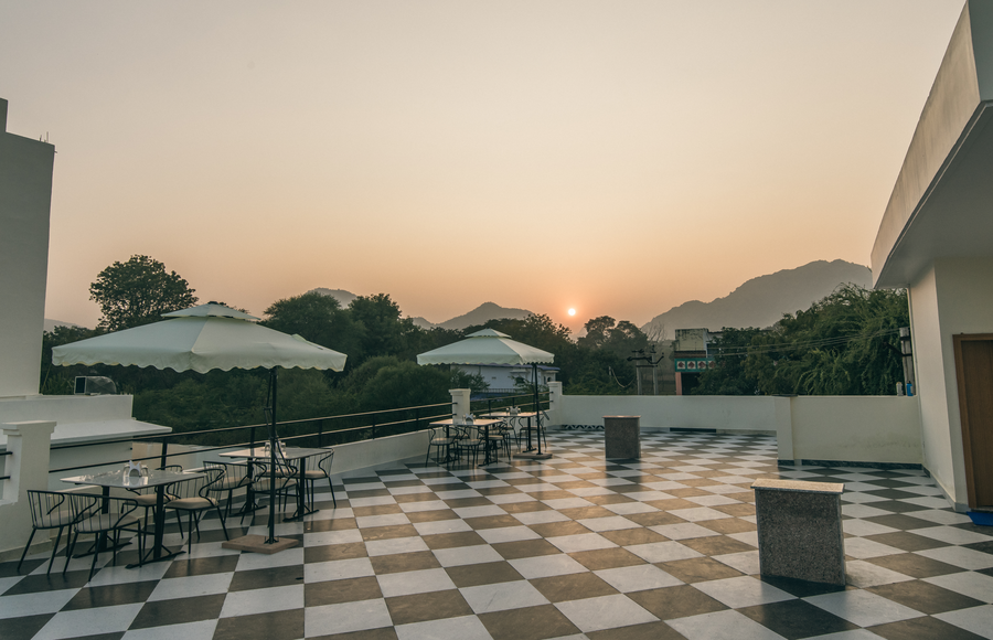 serenity hill resort near 2km fateh sagar lake udaipur