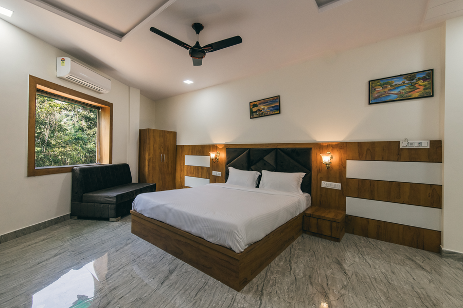 serenity hill resort near 2km fateh sagar lake udaipur