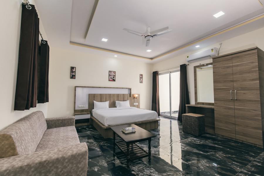 serenity hill resort near 2km fateh sagar lake udaipur