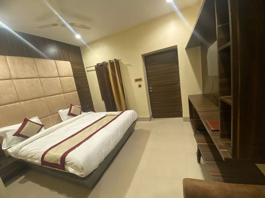 hotel new grand