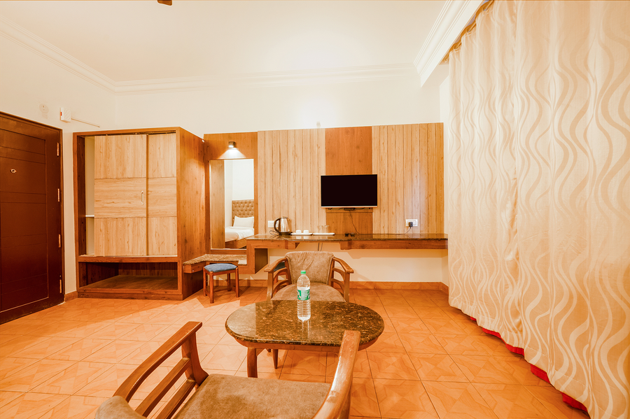 fabhotel royale basant residency