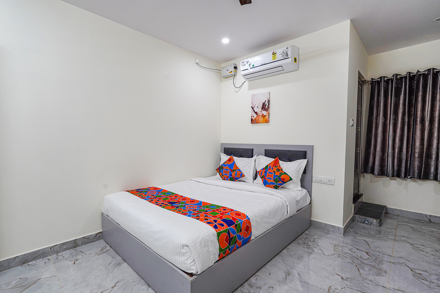 fabhotel ivory pearl