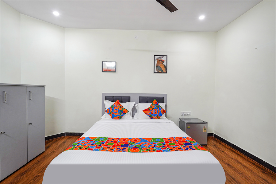 fabhotel ivory pearl