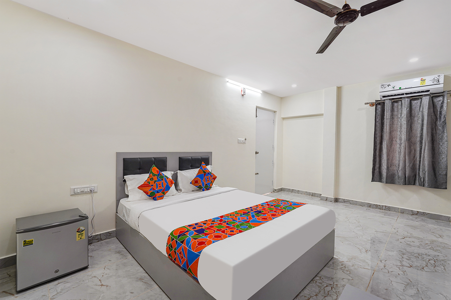 fabhotel ivory pearl