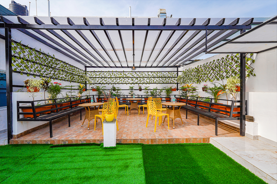 fabhotel ivory pearl
