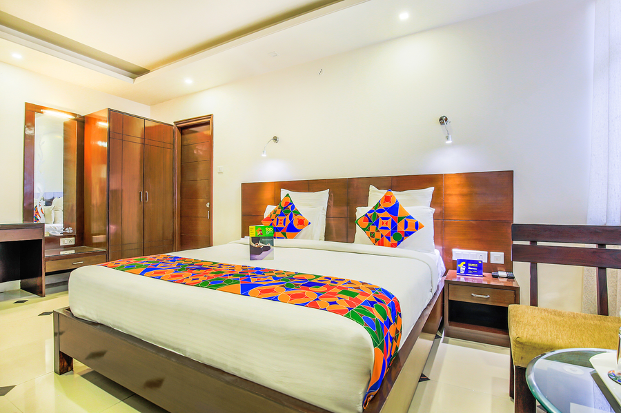 fabhotel tipsyy inn suites