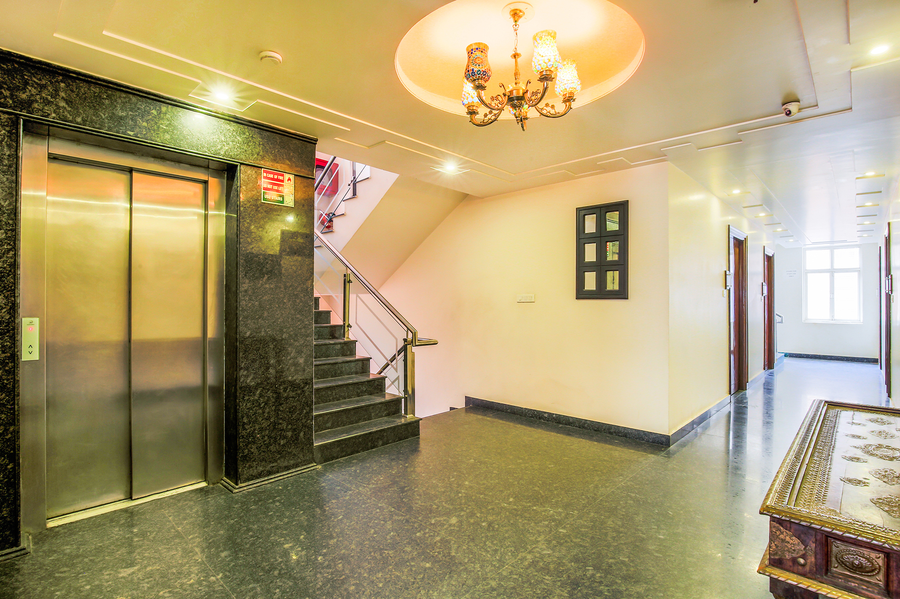 fabhotel tipsyy inn suites
