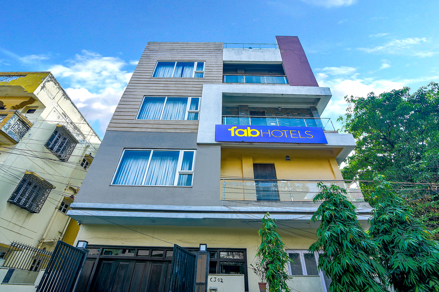 Fabhotel All In One Saltlake,EM Bypass Rd,3 star