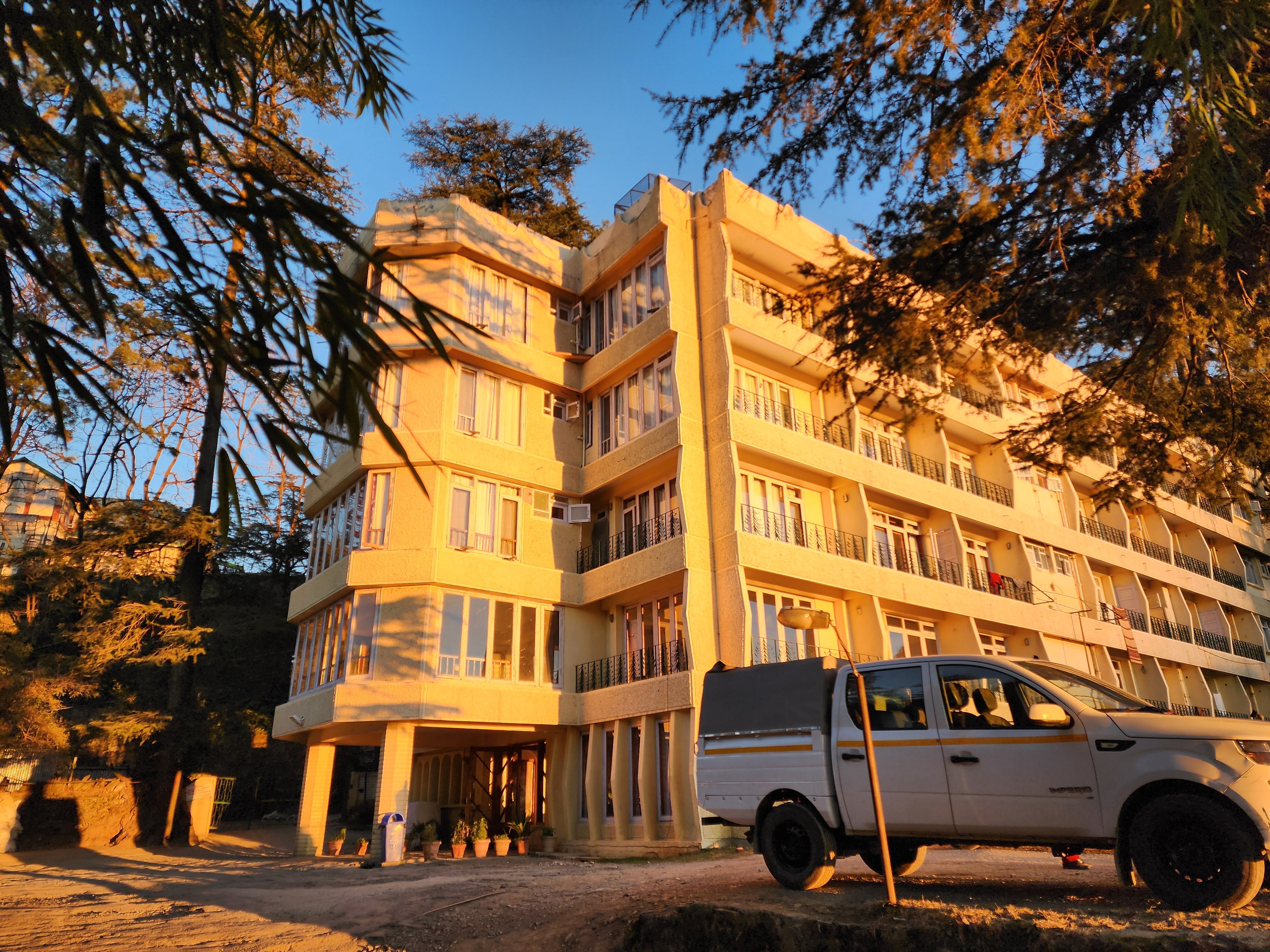 Hotel Pineview,Shimla>>Mashobra,3 star