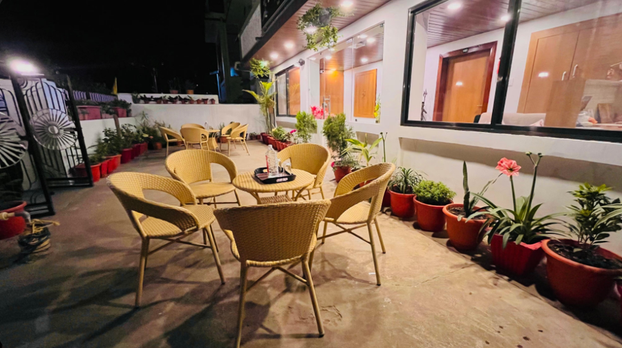 Gulmarg Residency,Near Sunset Point,3 star