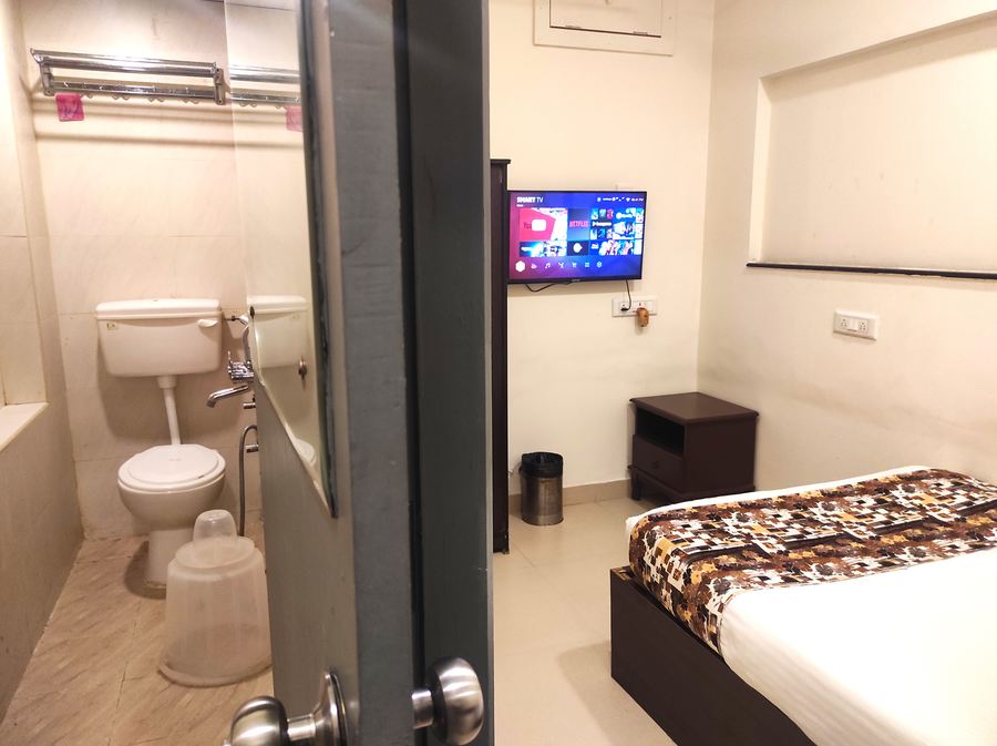 athasri hotel hsr layout