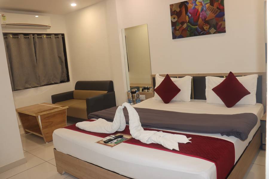 Hotel Near Me, Rajkot Train Station , Rajkot,3 star