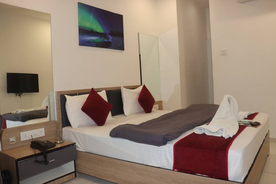 Hotel Near Me, Rajkot Train Station , Rajkot,3 star
