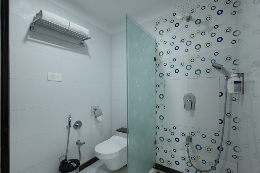 pravasa stay by sapphire