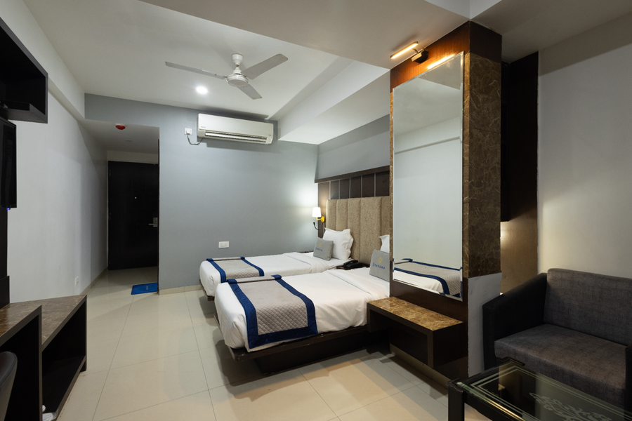 pravasa stay by sapphire