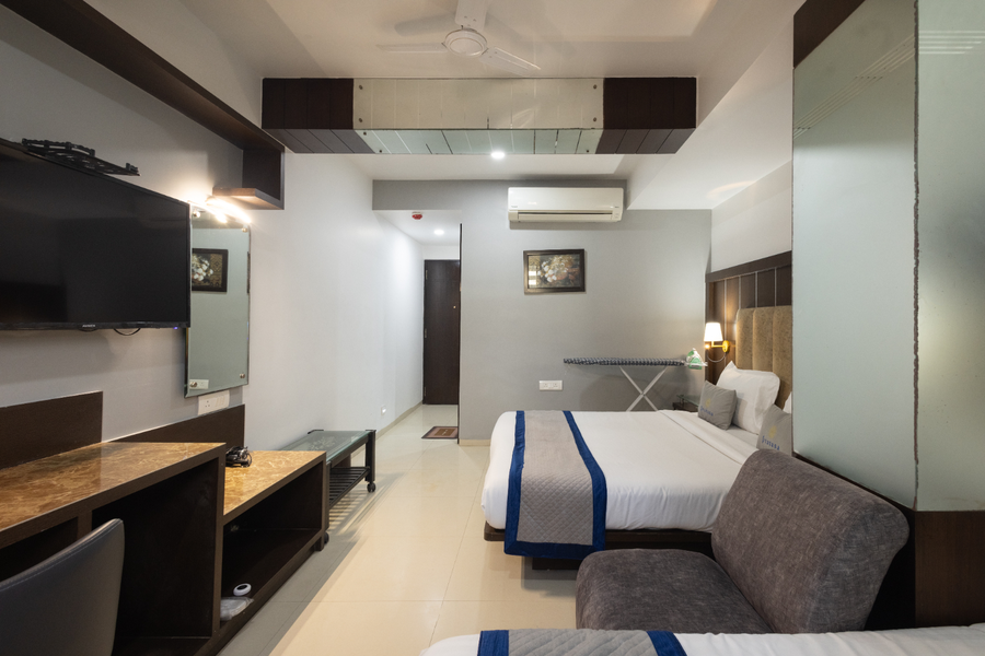 pravasa stay by sapphire