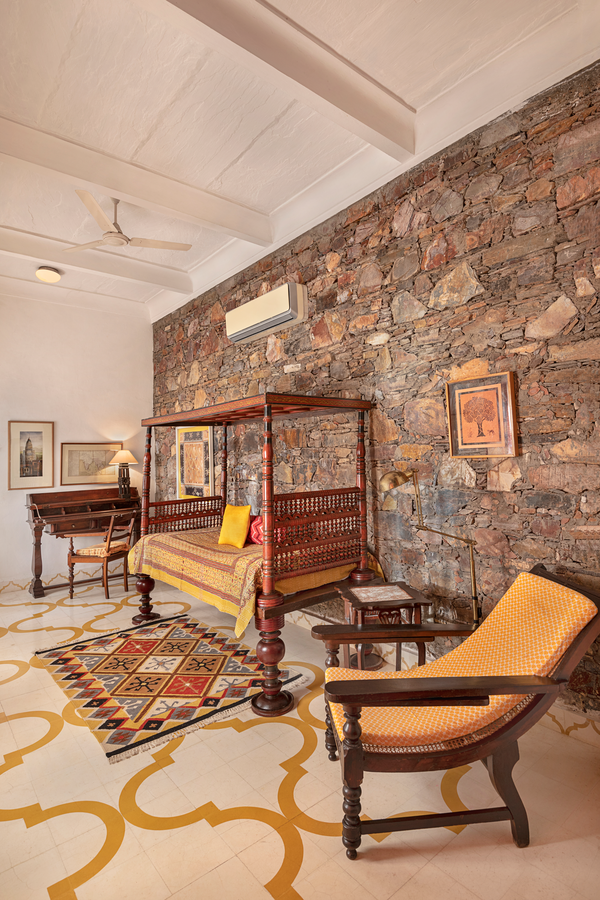 neemrana fort palace