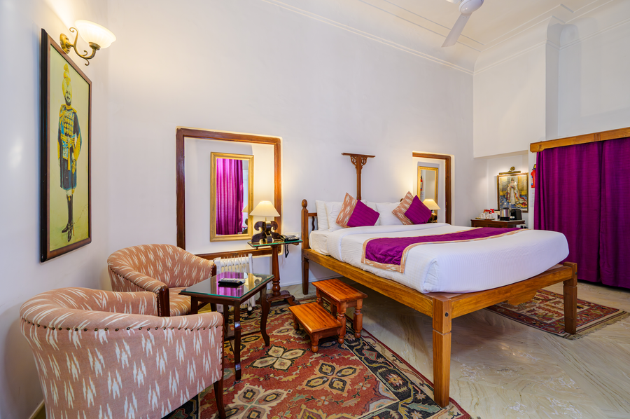 neemranas baradari palace