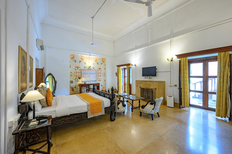 neemranas baradari palace