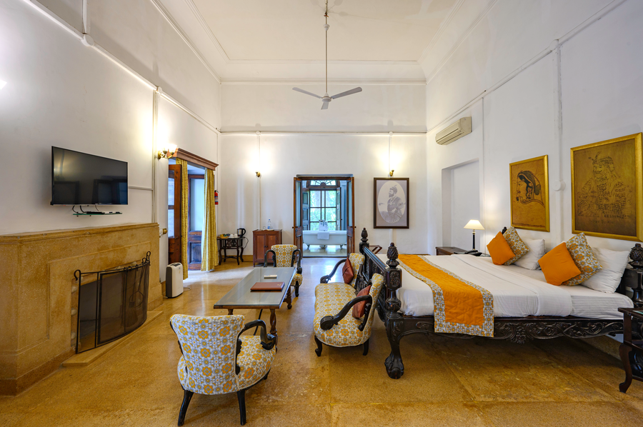 neemranas baradari palace