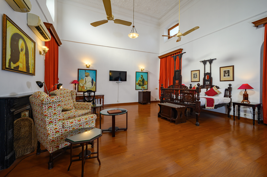 neemranas baradari palace