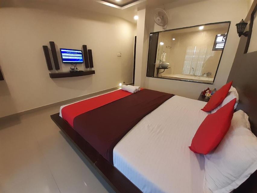 berry fresh stays mahabaleshwar with pool