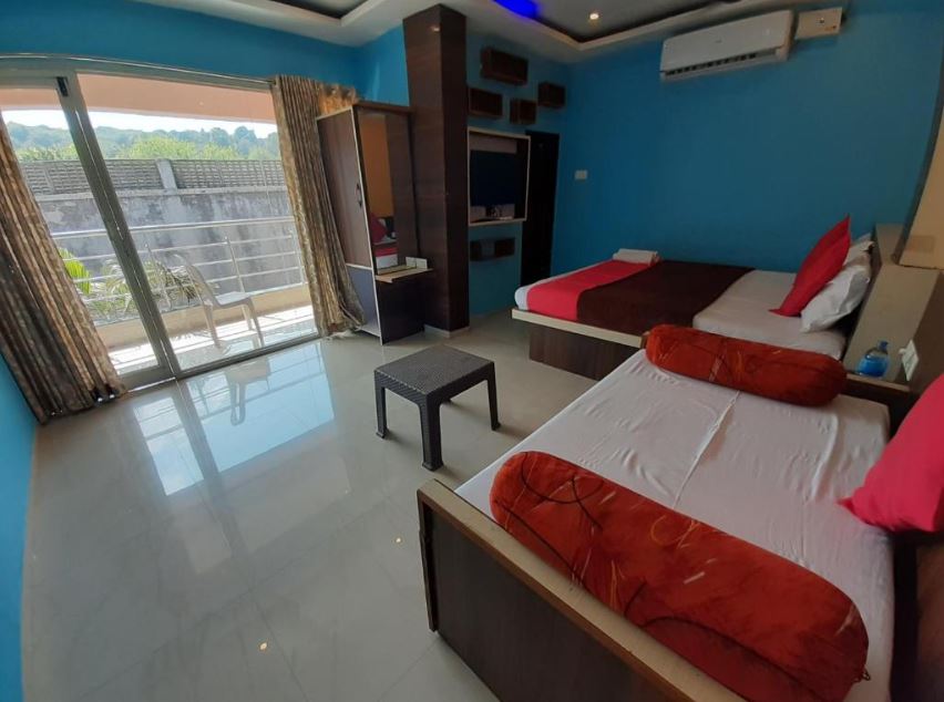 berry fresh stays mahabaleshwar with pool