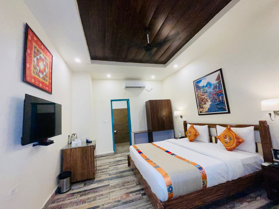 tree of life birdsong chalets dharamshala