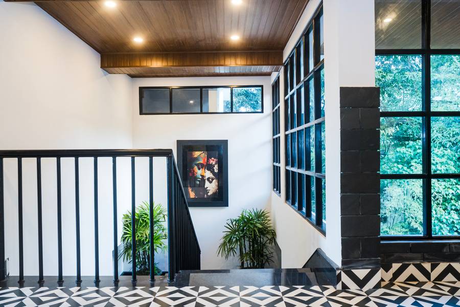 sparrow cherry resort near mg marg