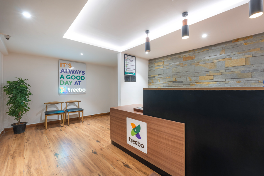treebo premium vapr ashok nagar