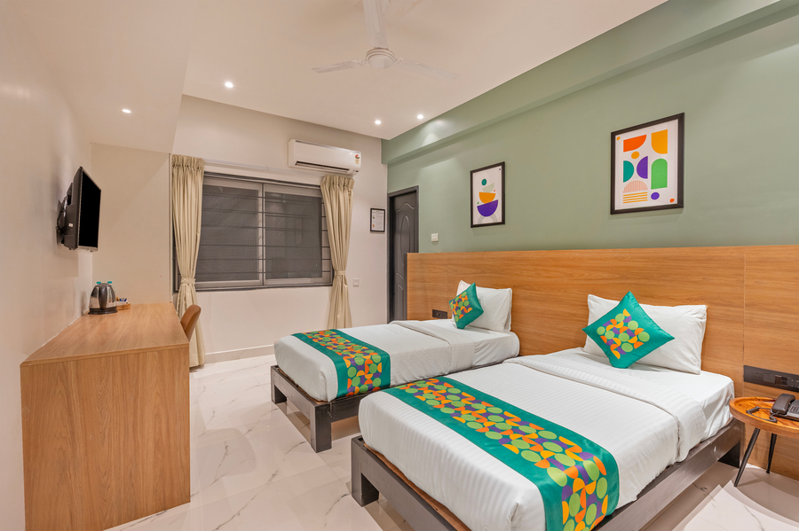 treebo premium vapr ashok nagar