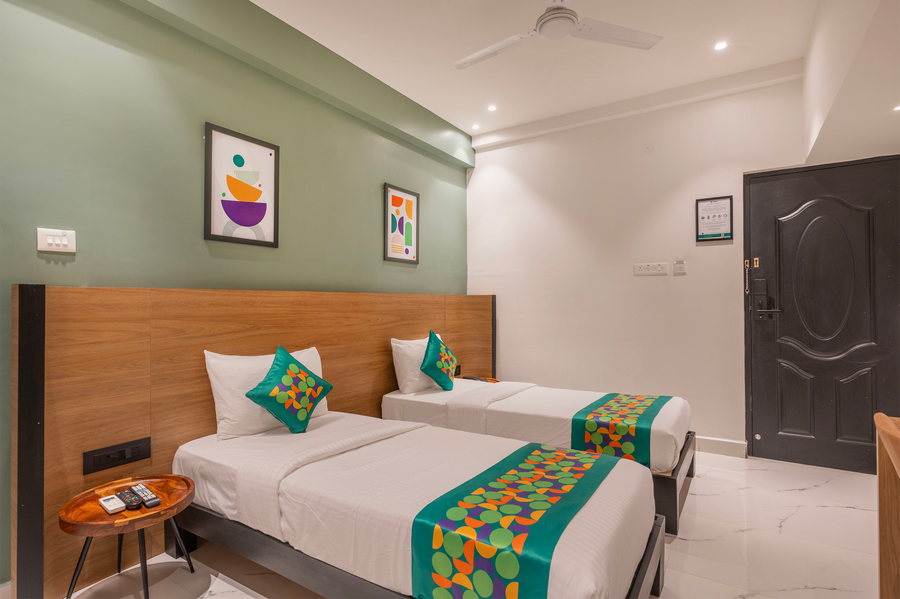 treebo premium vapr ashok nagar